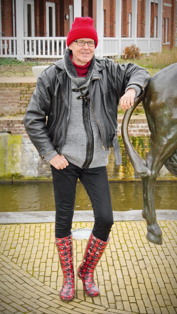 Welliesare4men2's tweet photo. Finishing off this series with two more pics of these beautiful Kamik wellies from Canada. I long for more pairs of these, in other colors / variations. ๐ฅฐ๐๐
#Kamik #Wellies #Rain #Boots #Rainboots #Tall #Comfy #Quality #Stunning #Elegant #BeSeen #Standout #DareToBeDifferent https://t.co/SFV8950YH9