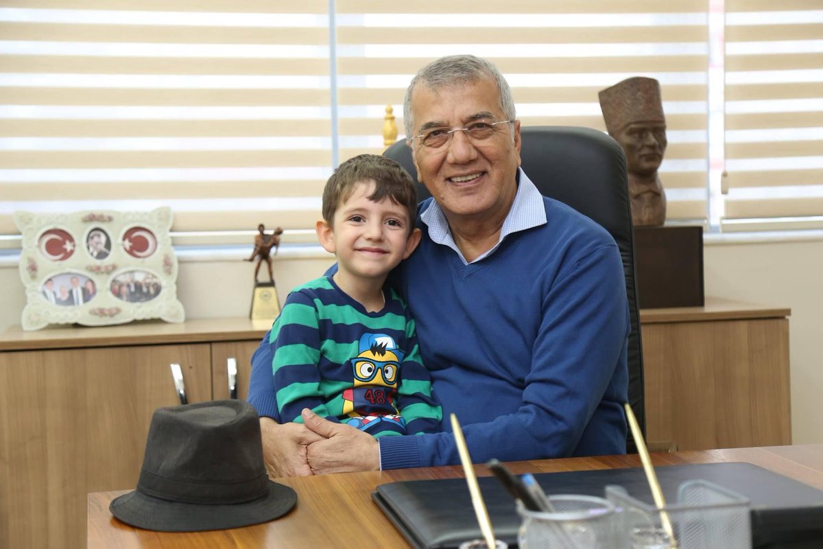 Günaydın Mezitli ailem;

Herkese keyifli, sağlıklı ve mutlu bir hafta sonu diliyorum. 

Yarın büyük bir destan yazacağız.

Mezitlimizin bağımsızlığını tüm Türkiye konuşacak. 

Mezitli’ye değer katmaya devam edeceğiz. 

#BağımsızBaşkan
#NeşetTarhan