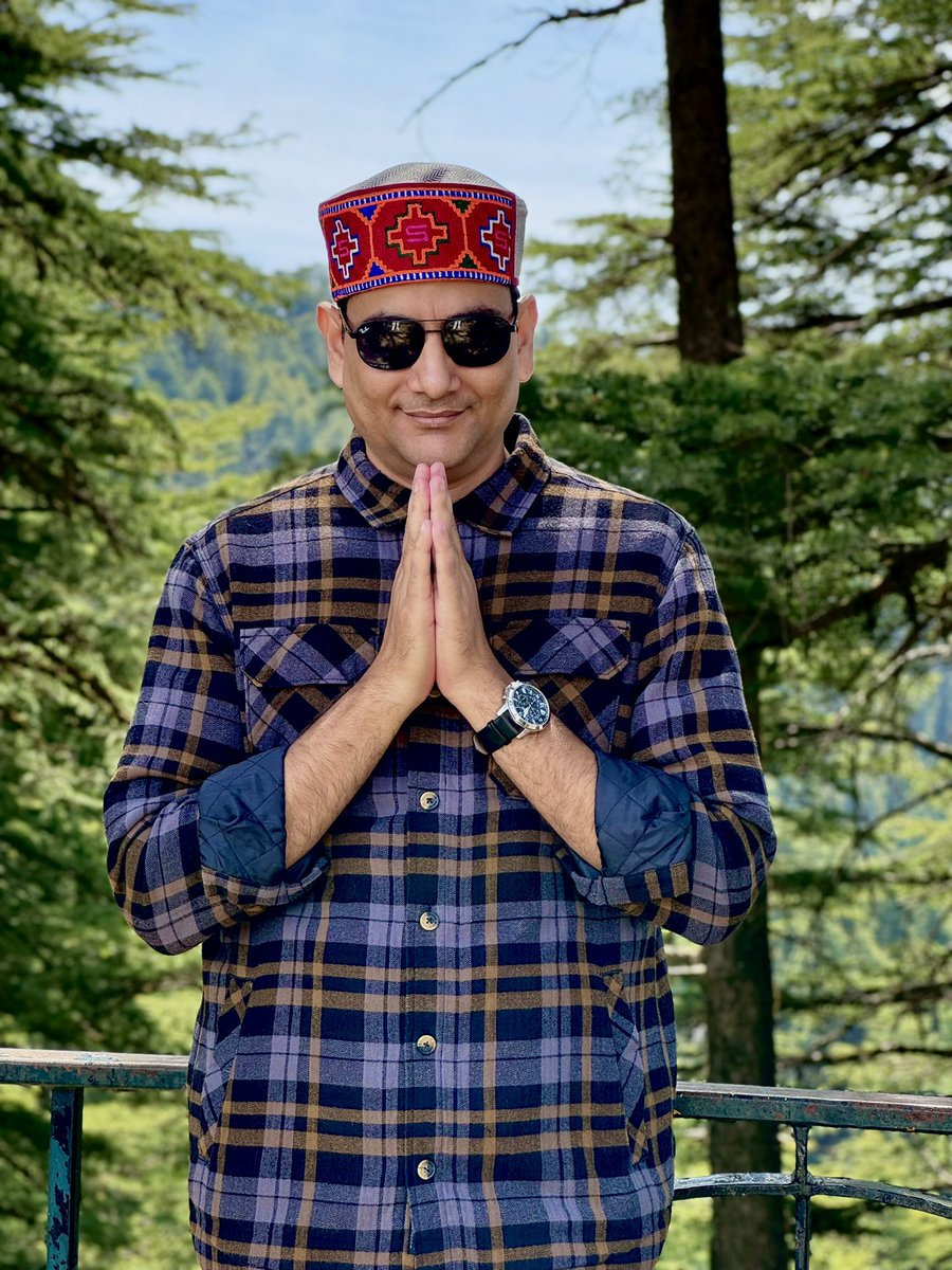 mAshutoshJha's tweet image. अबकी बार 
हिमाचल में चार के चार 
🙏🙏😅❤️
#KanganaRanaut #SureshKashyap #AnuragThakur #RajeevBhardwaj