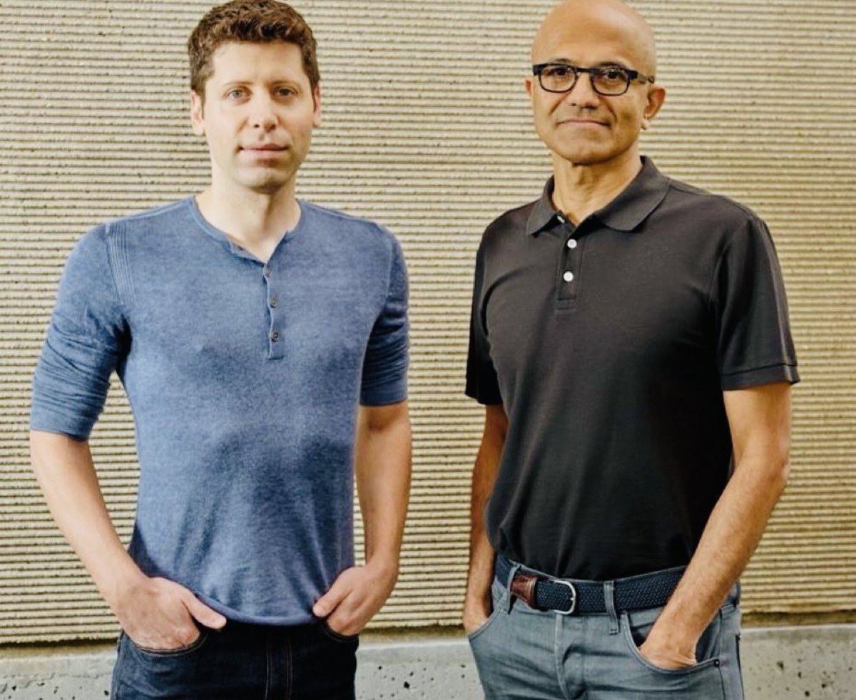 ilatif's tweet photo. #Microsoft & #OpenAI are planning a $100 BILLION data center for a massive AI supercomputer named "#Stargate"! #AI #Supercomputer Stargate is just phase 5 of a 6-year plan between Microsoft & OpenAI to build a series of #AIsupercomputers. 1/2 https://t.co/bW7dVuWnnZ