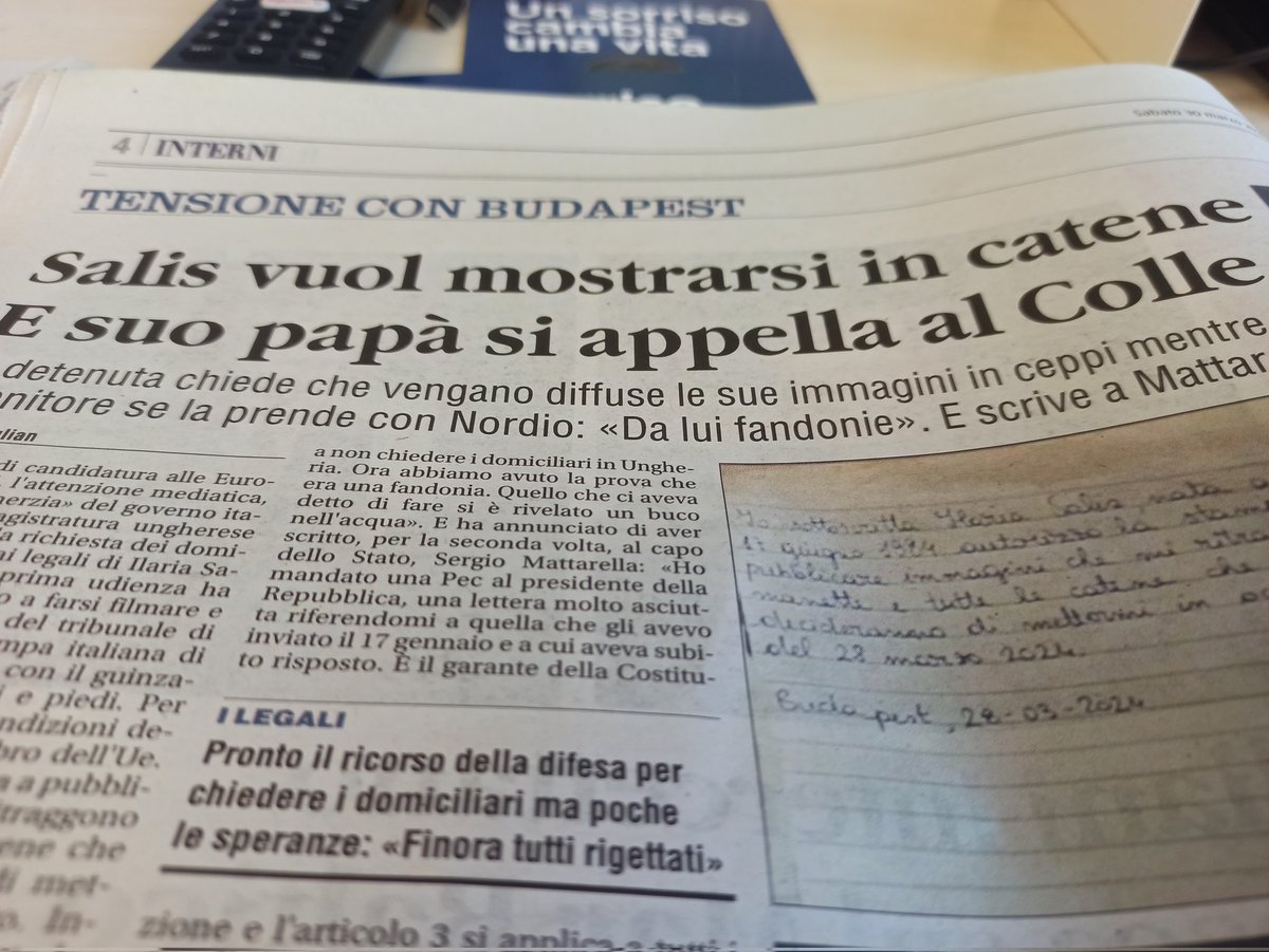 Salve, sono #IlariaSalis e ho chiesto agli amici ungheresi di mettermi le catene per il vezzo di farmi vedere così... #titolibuffi