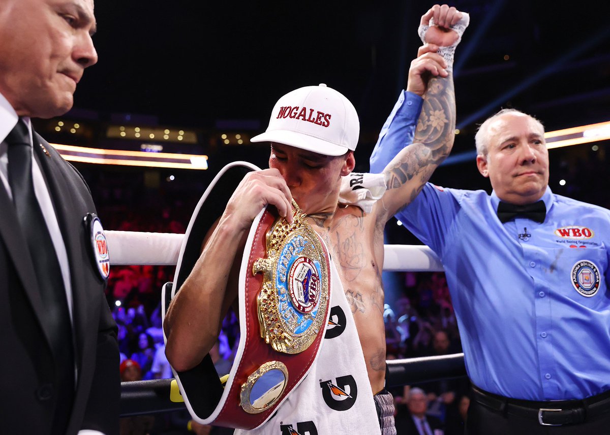 💥Congrats to the new WBO Interim Junior Lightweight Champion 🇲🇽 Oscar Valdez, who defeated 🇦🇺Liam Wilson, via 7th round TKO at Desert Diamond Arena in Glendale, Arizona. 📸M.Williams / Top Rank