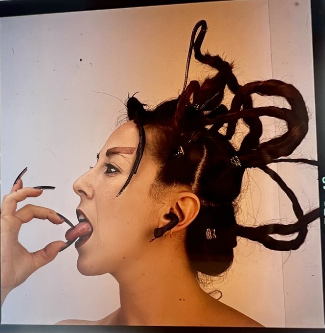 Photographer Eric Kroll sent me this old photo of me that he's been hoarding. I like it a lot. I want<a href="/tag/love"class="tags"><span>#love</span></a><a href="/tag/blessings"class="tags"><span>#blessings</span></a><a href="/tag/goddess"class="tags"><span>#goddess</span></a><a href="/tag/stormydaniels"class="tags"><span>#stormydaniels</span></a><a href="/tag/por"class="tags"><span>#por</span></a>