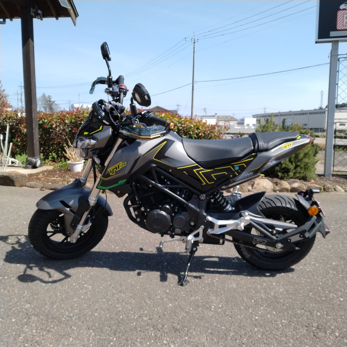kamiyacarabao's tweet photo. 今日のバイク乗りさんは最多数賞をあげちゃいます
下妻地元のベネリ乗りさんのご来店〜🏍
いつもありがとうございます
また来年もよろしく〜!
#tnt125 #beneli #ベネリ #レストランカラバオ #ライダーズレストラン #ライダーズカフェ #下妻市 #タイ料理 https://t.co/6fcpEvTX2R