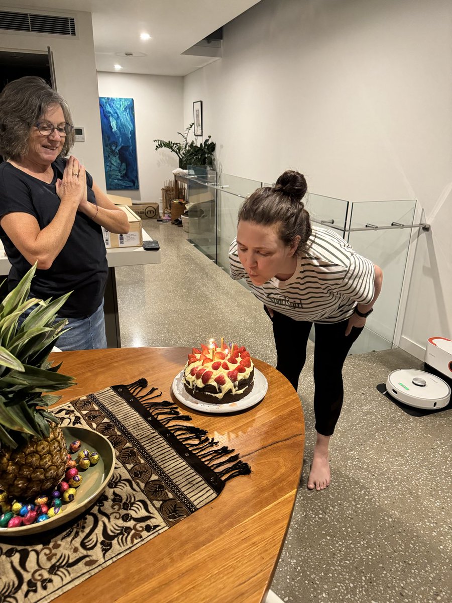 Not enough wind !! Anyone believe that?? Happy birthday ⁦<a href="/SheahanClaire/">Claire Sheahan</a>⁩