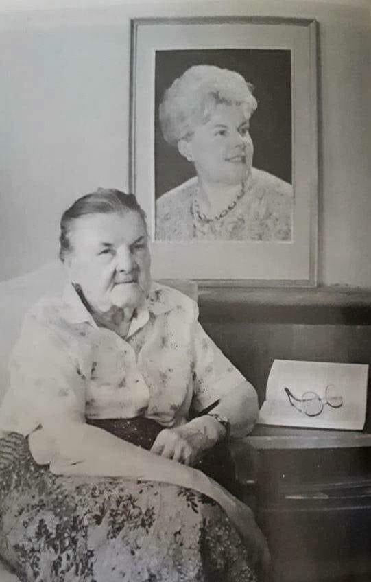 ААШ МУУТАЙ, АДАЙР ЗАНТАЙ, ДУРААРАА ОРОС БЭРИЙН ӨӨРИЙН ТӨРХМӨӨСӨӨ ЯДАРСАН ХАДМЫНХАА ГЭР ЛҮҮ (1972-1984) ОНЫ ХООРОНД 12 ЖИЛ ТАСРАЛТГҮЙ ЗӨӨСӨН ЗҮЙЛС:
🔸Хүүхдийн парк
🔸Хүүхдийн төлөө фонд
🔸Олон улсын хүүхдийн Найрамдал зуслан
🔸Хөдөө хотод нийтдээ 62 цэцэрлэг ясли
🔸Залуу