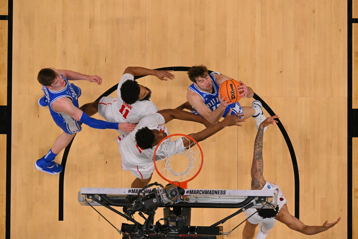 DukeMBB's tweet photo. Duke +/- Leaders vs. Houston

Ryan Young: +18 (23 minutes) 👀
Jaylen Blakes: +4 (4 minutes)
Jared McCain: +3 (40 minutes) https://t.co/Xrqnca7rll