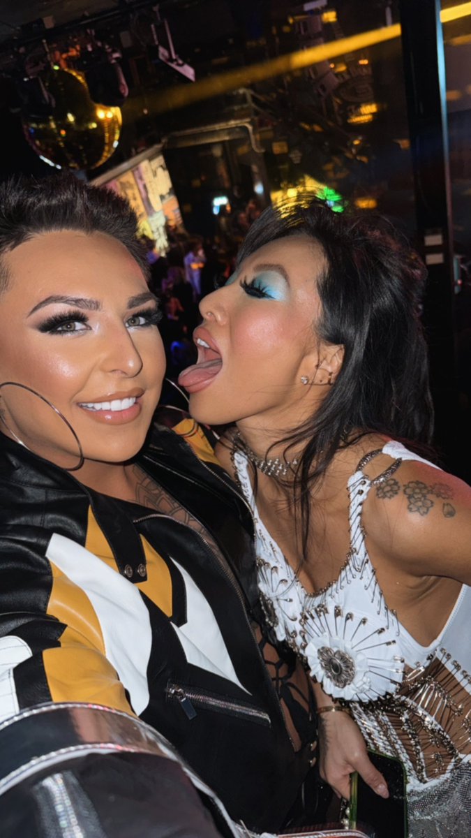 Space Chanel 5. tweet media