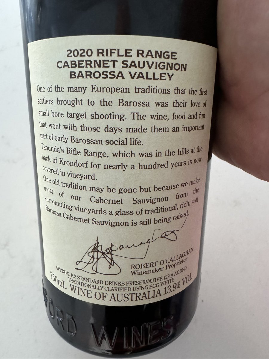 This one is for my American friends, I know you guys love your Cab Sav with how amazing Napa is, if you get a chance to try this one - it’s a bit young, but the Rifle Range from Rockford is incredibly underrated due to its big brother - The Basket Press! #barossa