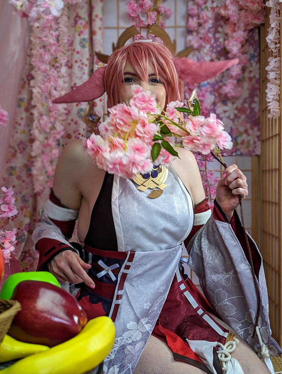 LadyLyanaTweets's tweet photo. Cherry Blossoms x Yae = perfect combo
__________
#cosplay #GenshinImpact #genshincosplay #yaem https://t.co/6BIWvFVFGF