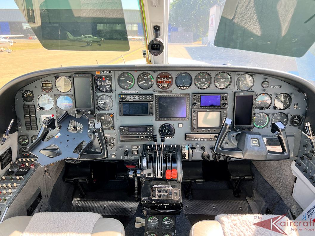 Kaircraft's tweet image. 🛩️✨ For sale: 1980 Cessna 414A RAM V! 🚀
Engine: RH engine: 1309h SMOH, LH engine: 0 h SMOH
Propeller: RH: 521 h SPOH, LH: 521 h SPOH
info@k-aircraft.de
zurl.co/JeJ5 

#Cessna414 #RAMVConversion #AviationForSale #AircraftForSale #FlyHigh #AviationLovers #kaircraft