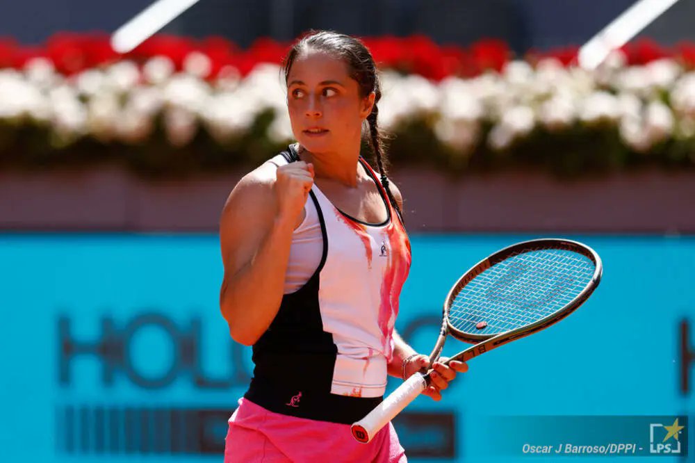 Brava Cocciaretto. Sulla terra di San Luis Potosi (Wta 125) è in semifinale dopo aver battuto la brasiliana Pigossi 60 62. Ora se la vedrà con l'argentina Podoroska che ha eliminato Lucrezia Stefanini 62 62. Alè