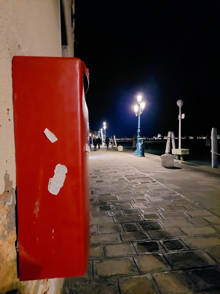 Night time stroll along the Zattere for #PostboxSaturday #Venice #Italy @MadelaineCSmith @letterappsoc