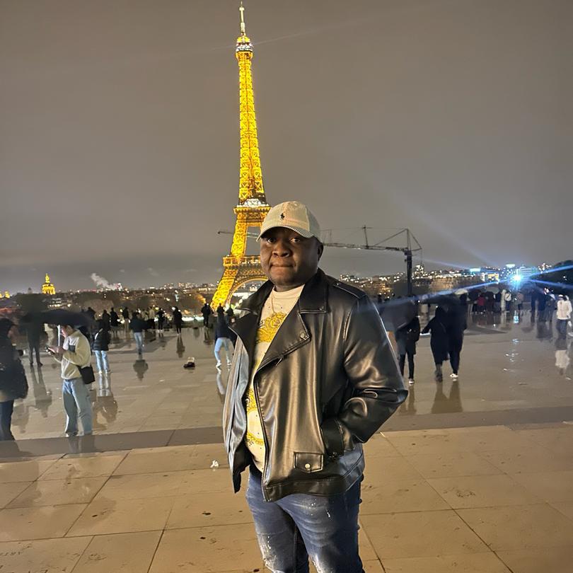 ChiracOkito's tweet photo. #NouvellePhotoDeProfil https://t.co/YZmrdeOGAa