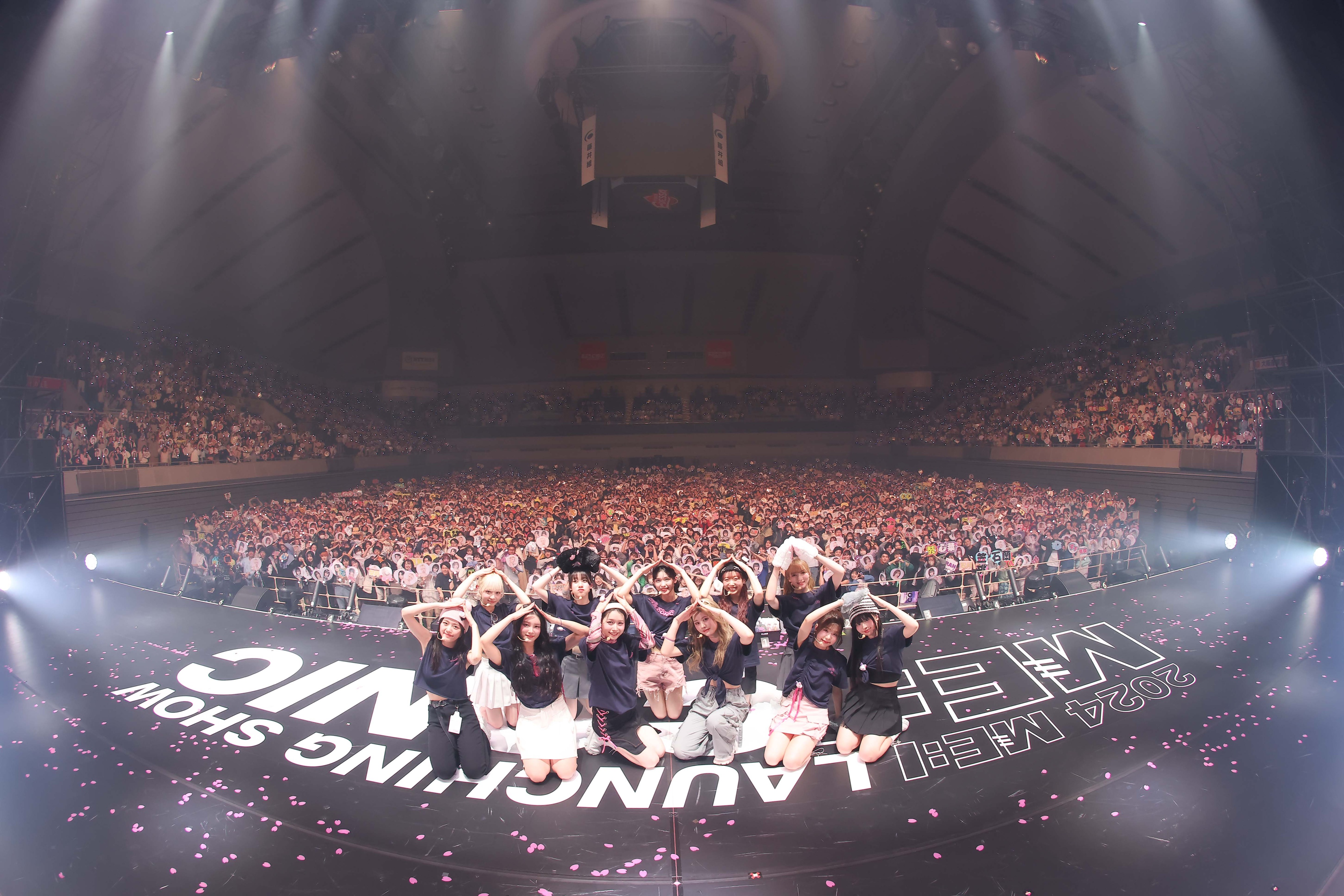 GJ61LAma4AE4Y-W?format=jpg&name=4096x4096