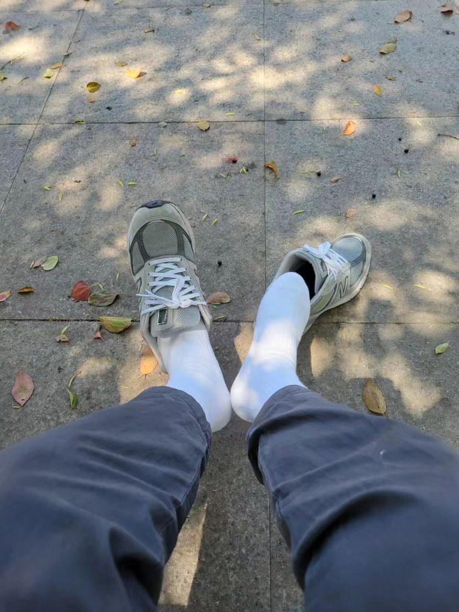 MrWhite_Socks's tweet photo. 歇歇脚，散散味。 https://t.co/5iF87hrtlk