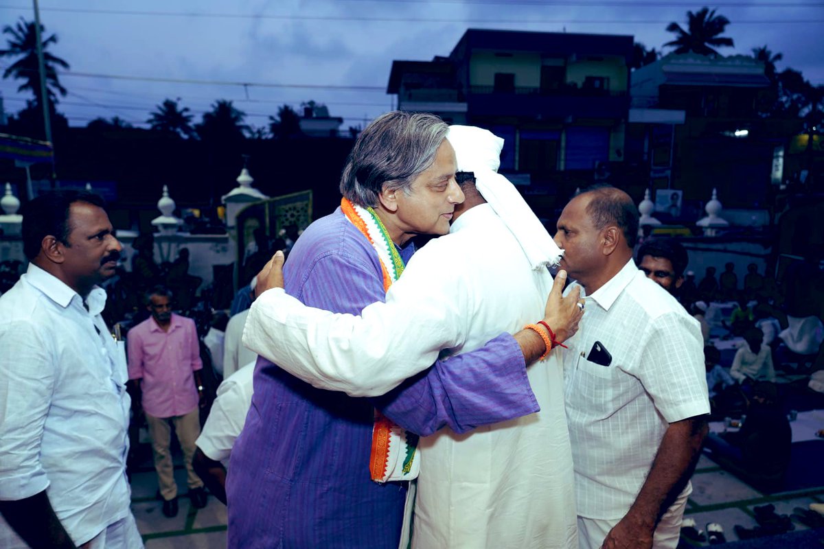 Shashi Tharoor tweet media