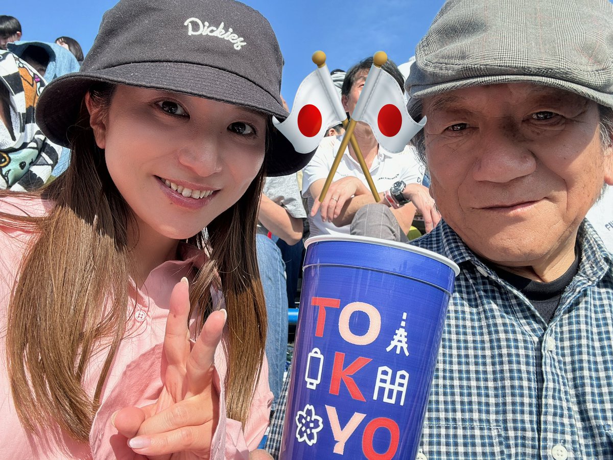 mahchantoo's tweet photo. フォーミュラE東京に行ってきました🩵
普段行ってるビッグサイト、なんだかまったく別世界🌏🏁🏎
父と娘の幸せな一日✨
初の日本開催を生でみれて最高でした😍
 #フォーミュラE https://t.co/gViId2rENM