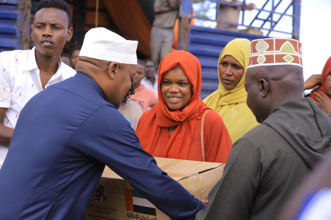 Women from diverse households are accepting Ramadan packages on behalf of their families.

#UAEInUganda 
#UAEAid