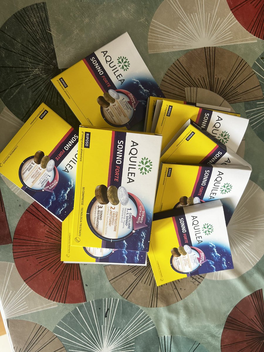 psicoaiuto's tweet photo. @trnd_italia appena arrivati �� si procede a distribuirli #aquilea #sonno https://t.co/gzmii85sDL
