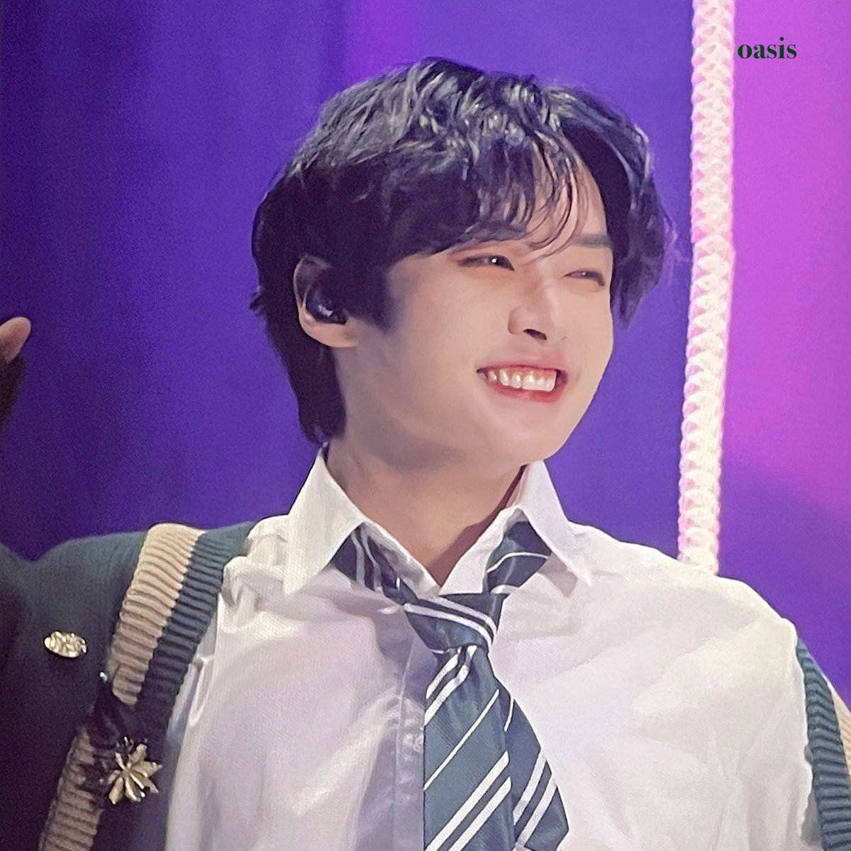 concertlino's tweet photo. a thread of lee know being a happy, smiley, precious ball of sunshine today !!! https://t.co/0astgmu0XR