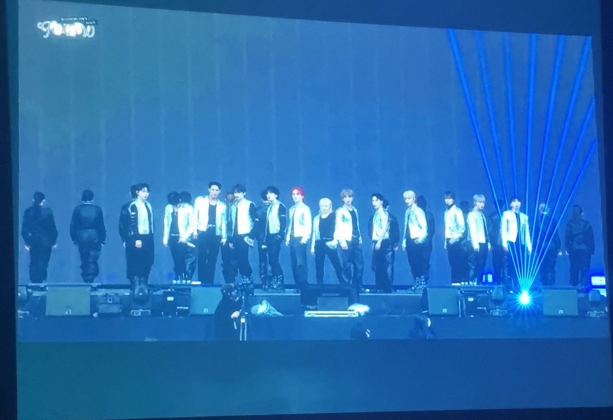 maaaylsfelis's tweet photo. These people will always be one of my happy place ❤️ Thank you 😭 https://t.co/S444ZWe502