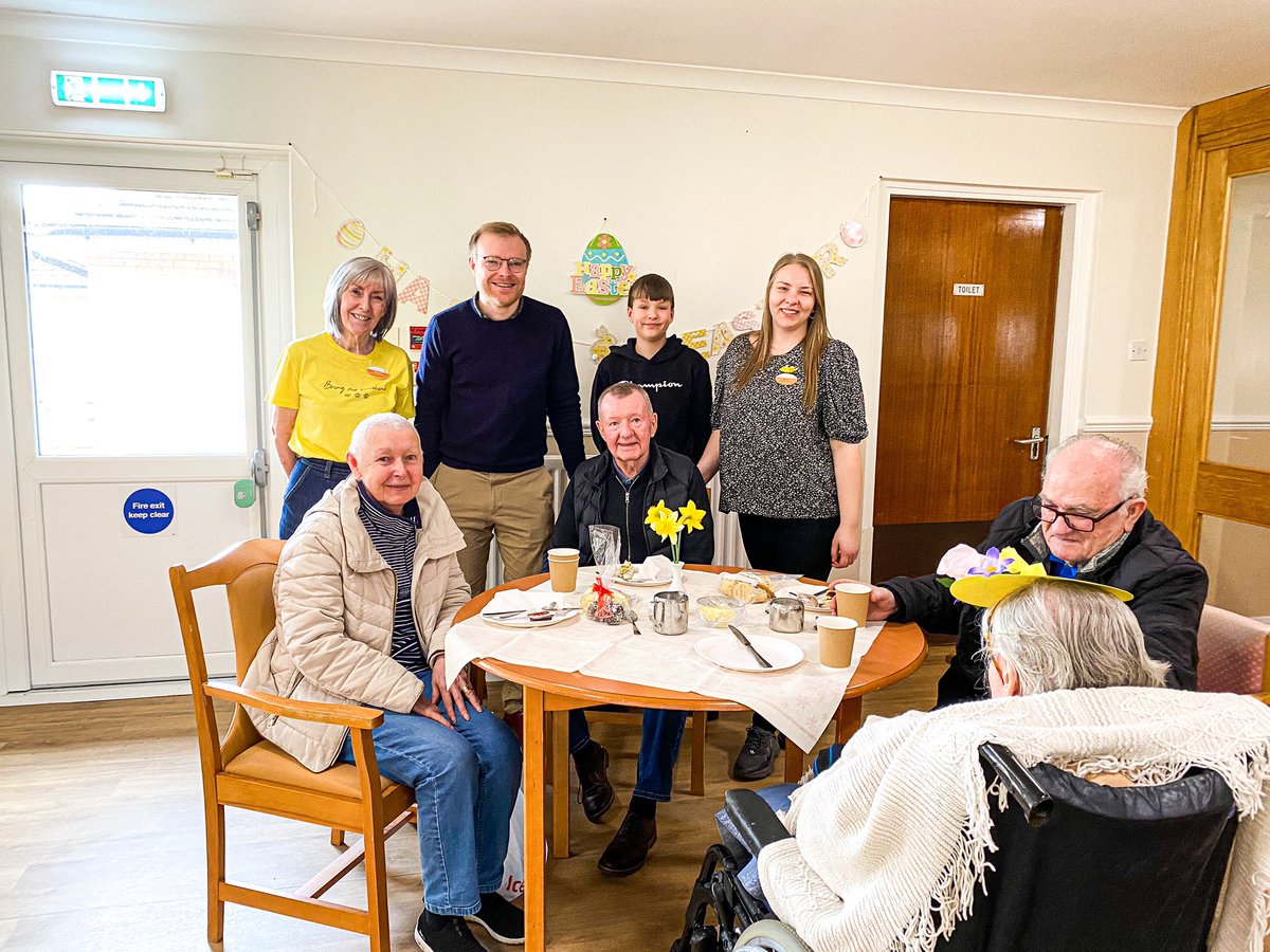 Lovely coffee morning at Rutherglen Care Home today in aid of @mariecurieuk #GreatDaffodilAppeal with delicious home baking and lots of chat with residents and family! Well done for organising. 🫖 🌼 🍰