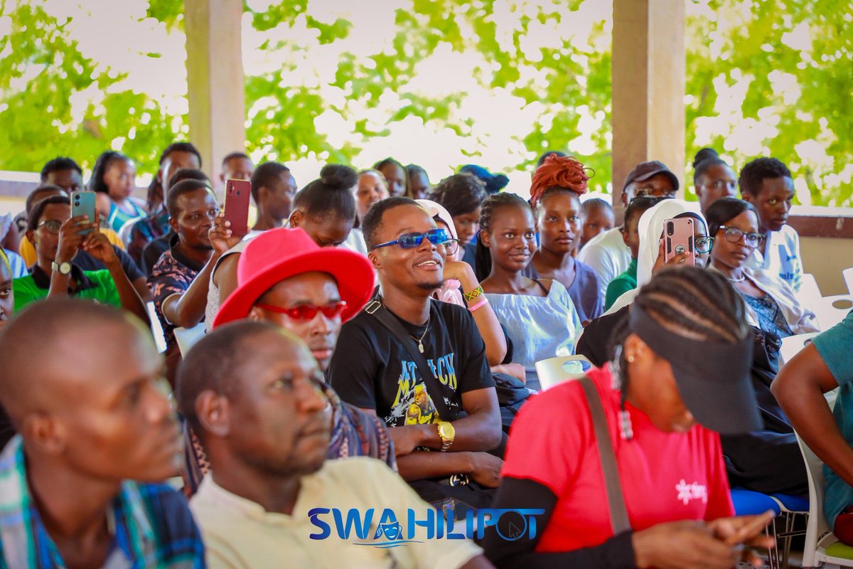 swahilipothub's tweet photo. Let's stop living this toxic plastic life and start doing the right thing because if not,our vacation at the beach will have plastic waste all over as part of the fun." King Zeus
#MombasaPlasticsPrize
#BeatPlasticPollution
#ZeroWasteFest
#ZeroWasteDay
#Easter
#EasterWekeend https://t.co/YwuFpeiGmq