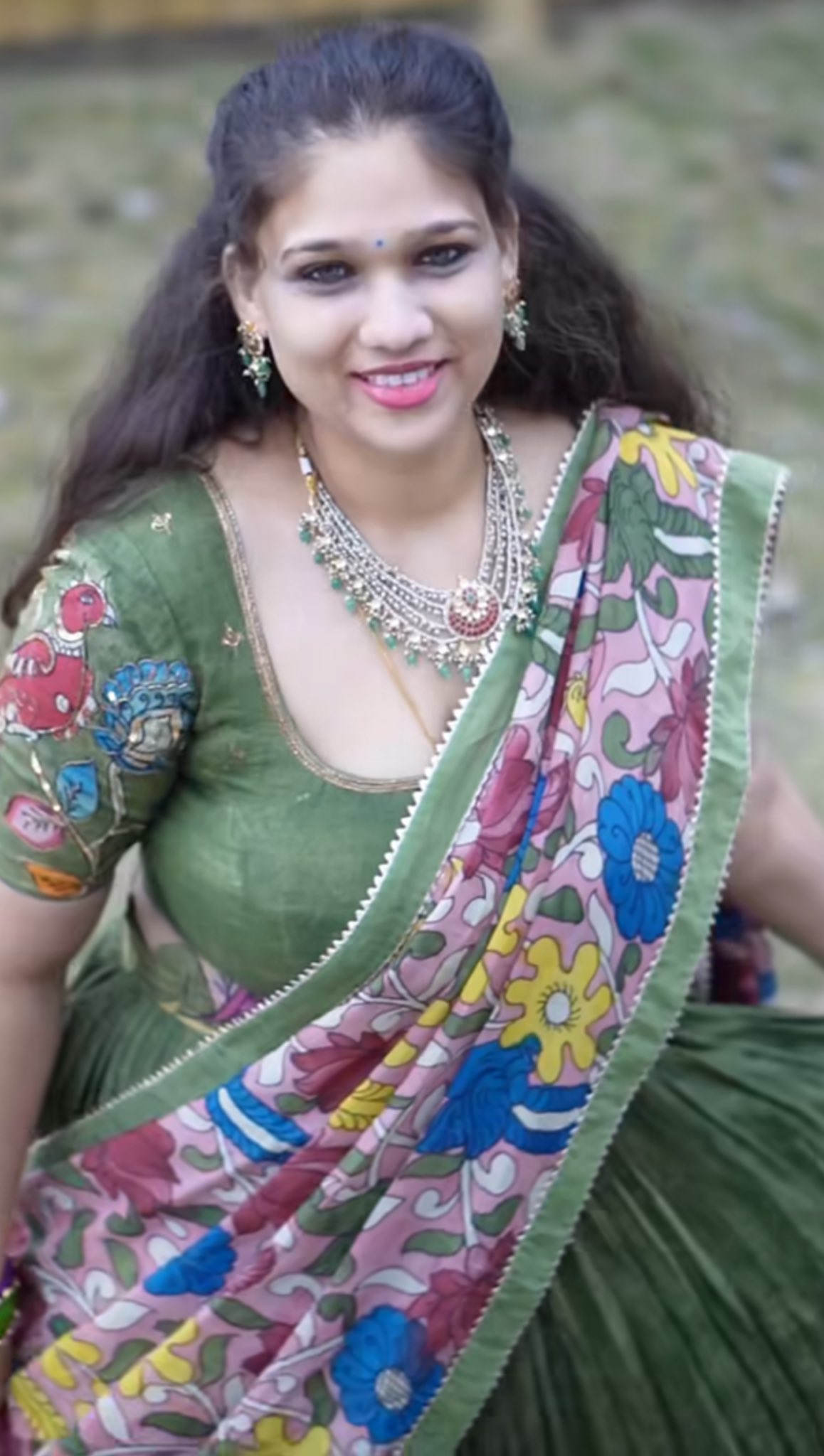 How Akhila Built a YouTube Empire | iiQ8 That Telugu Family Vlogs