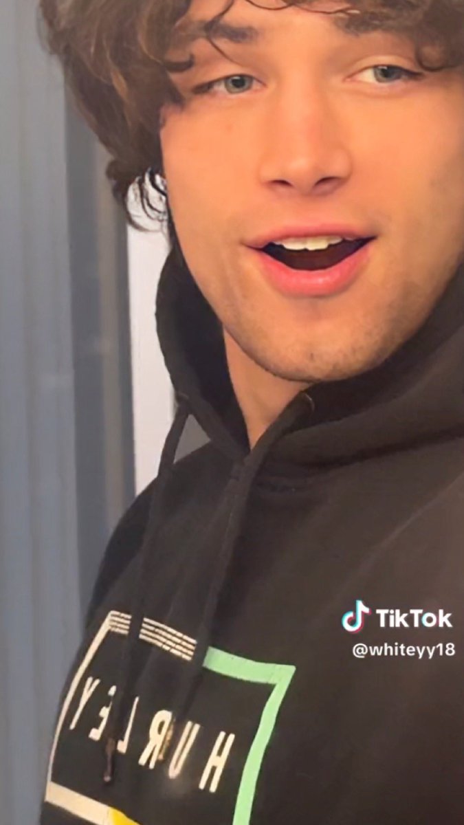 Robin Scrutton tweet media