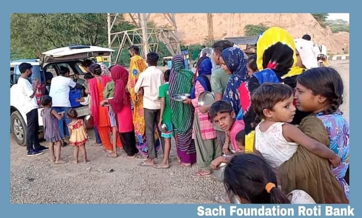 You can help beat hunger! 'Don't waste your extra food. Donate your extra food among the needy persons.' Sach Foundation 9729798245 Email- sachfoundation0001@gmail.com sachfoundationrotibank.com #SunitaMaa #sachfoundation #SpreadHappiness #RotiBank #MakeIndiaProud #ngo