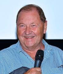 merlinpapin3's tweet photo. .@FredOL69007 On souhaite un Bon Anniversaire à #RoyAndersson qui a 81 ans , on lui doit comme réalisateur et scénariste
Pour L'Eternité
Un Pigeon perché sur une Branche
Nous les Vivants
Bergman une année dans une vie
Chanson du 2ème étage https://t.co/EJkkXb0cOc