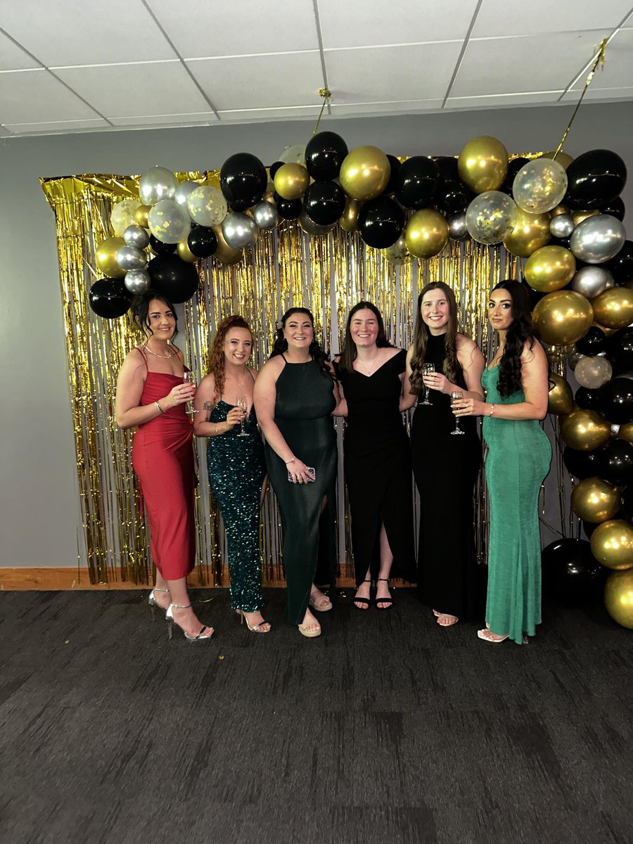 Miss Adams tweet media