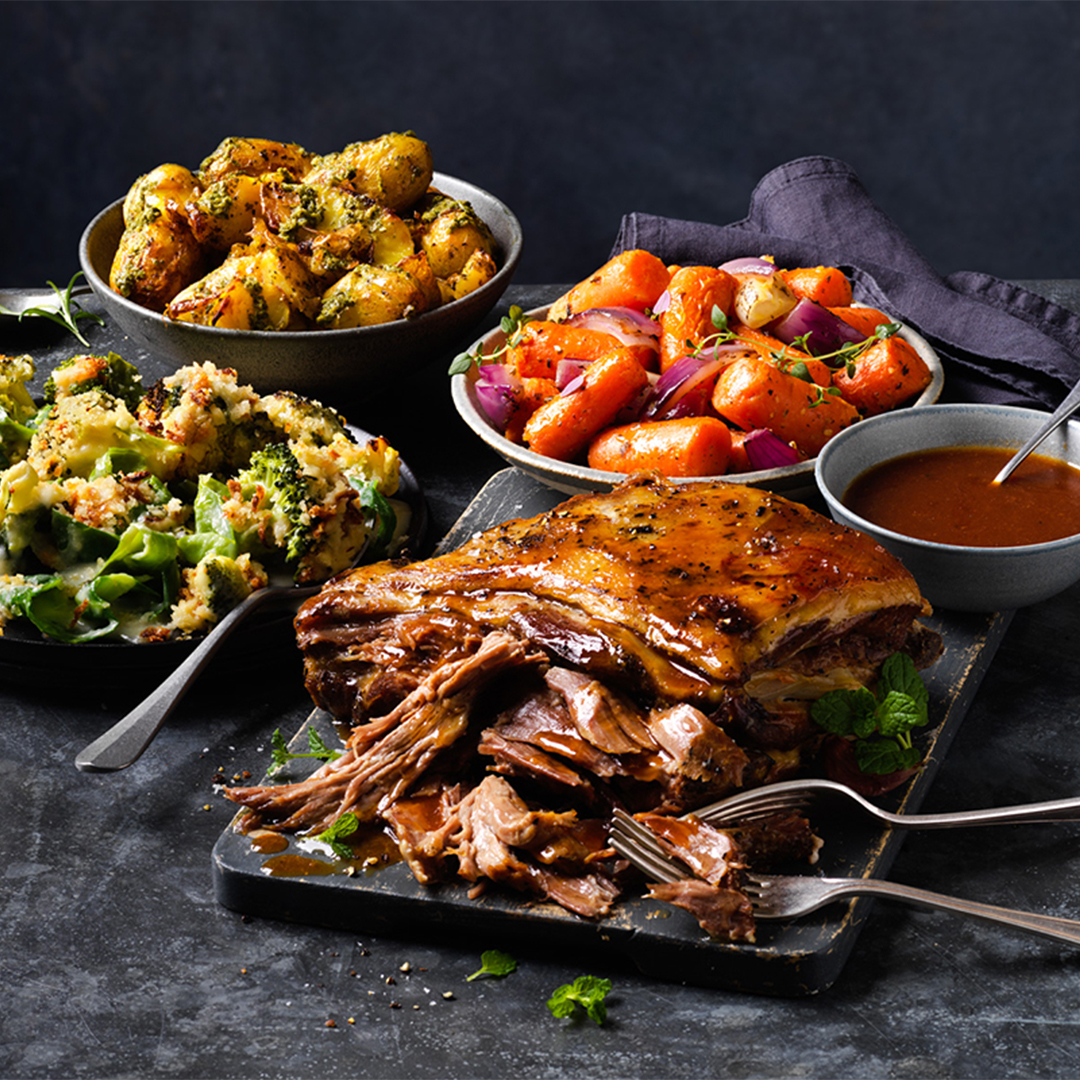 POV: you've just cooked the best Sunday roast EVER, saved hours on prep work and now have more time to chill with the family 🏆 The @marksandspencer Easter Family Dine In is HERE and there's still time to bag one for Easter lunch! 🏃💨 📍 Find M&S on the Upper Mall, near Argos