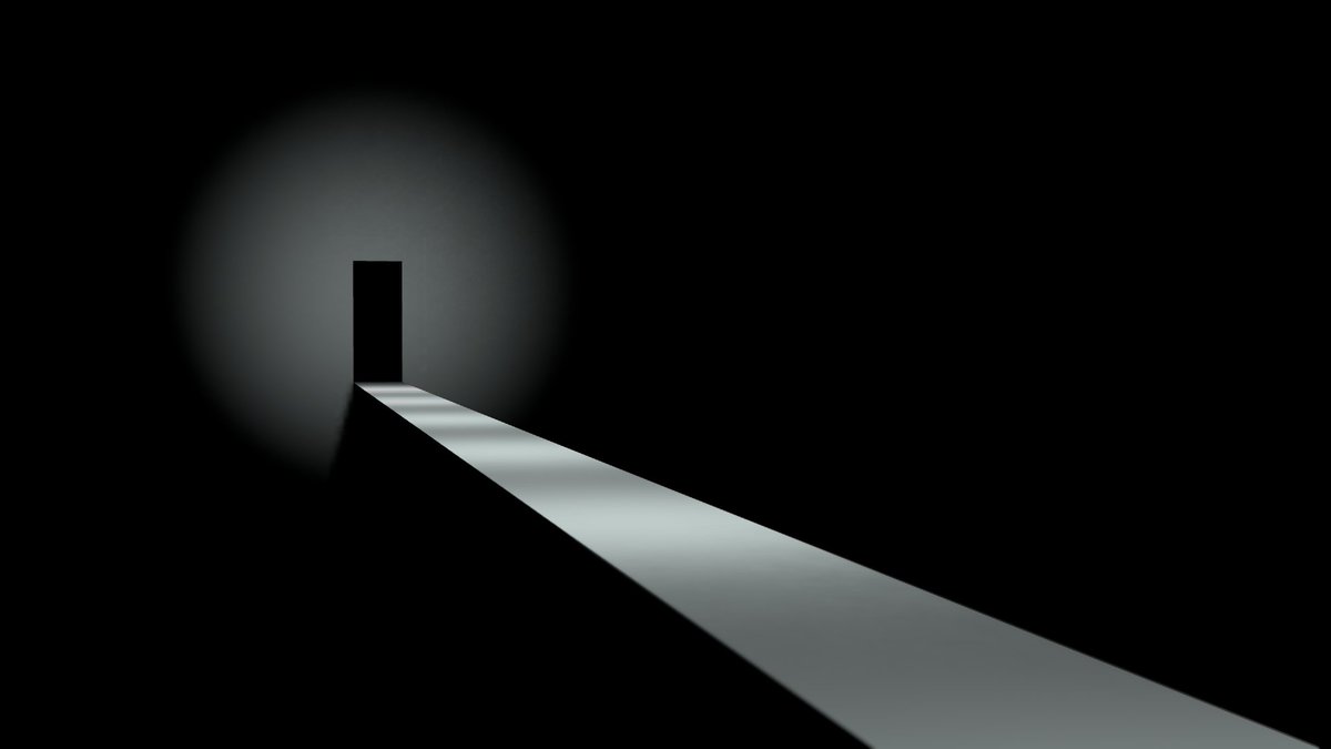 This pic was taken not too long ago. Strange structure, though it had very faint jolly music wherever you went. The picture is labeled "V_I_L_E_" by JR Oppenheimer. It's just what was written on a gate I wasn't able to open. 

#VRChat #VRChat_world紹介