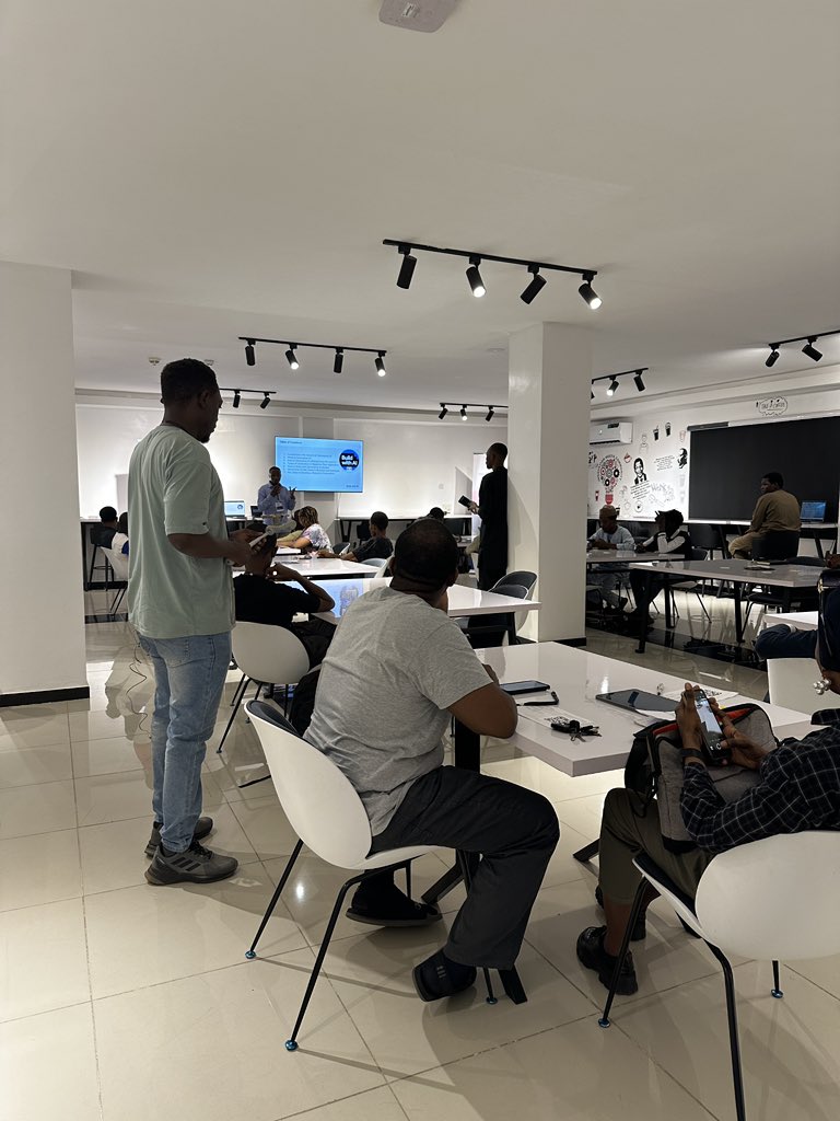 GDG Abuja | #BWAI tweet media