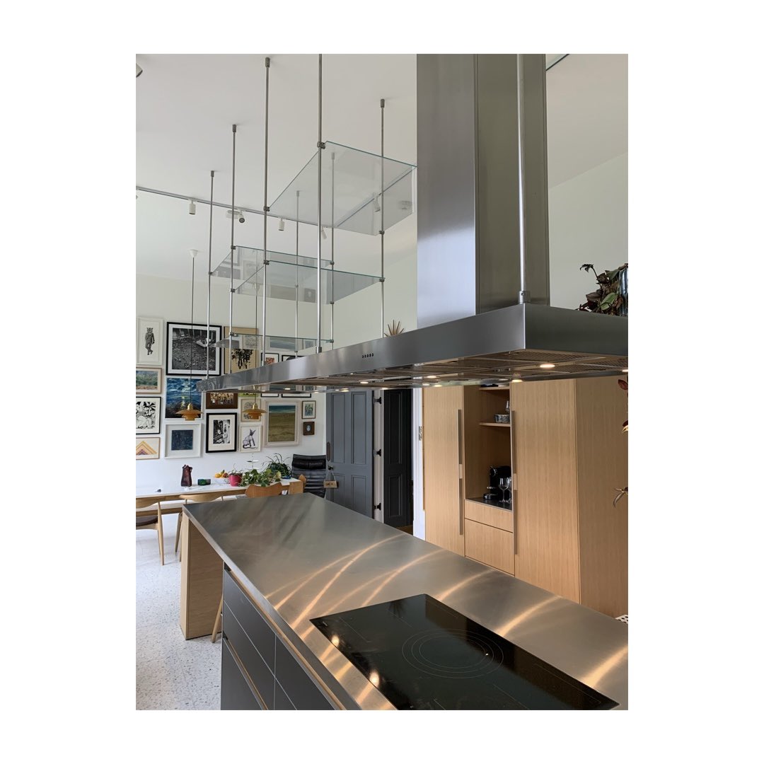 A real statement @hobsonschoiceuk stainless steel island, with a matching bespoke Westin statement island hood in this stunning Bath property
