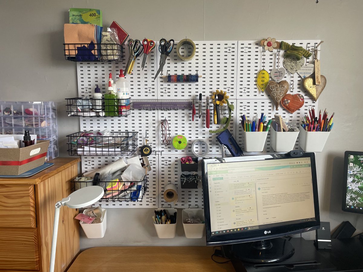 My new pegboard is a thing of beauty 😍