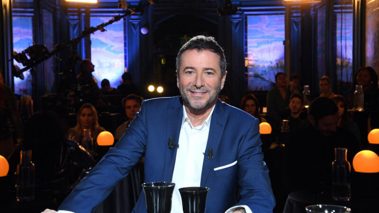 NMalaboeuf's tweet photo. Depuis la salle de billard de l'Olympia, @bernard_montiel animera une nouvelle émission en public autour du spectacle vivant intitulée #LInvitation le dimanche 31 mars et 7 avril à 21H sur #OlympiaTV où il recevra des célébrités et des artistes https://t.co/1ABviFBJro