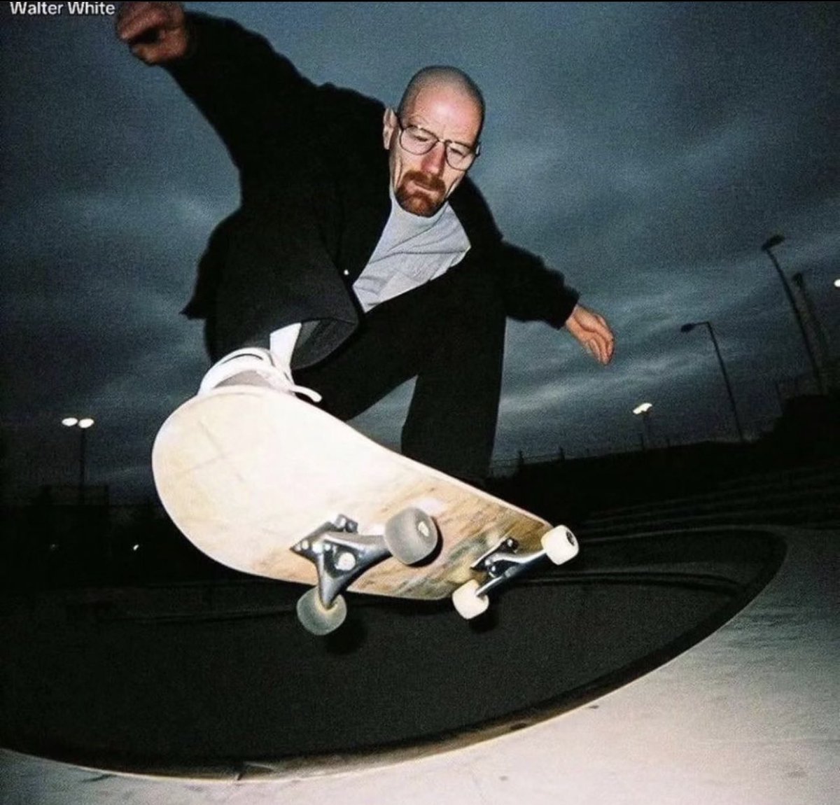 insane poses (@insaneposes) on Twitter photo 