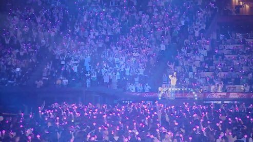 Woah the venue being filled with a purple galaxy from jrohas for Eunwoo on his birthday is absolutely so beautiful 🥺