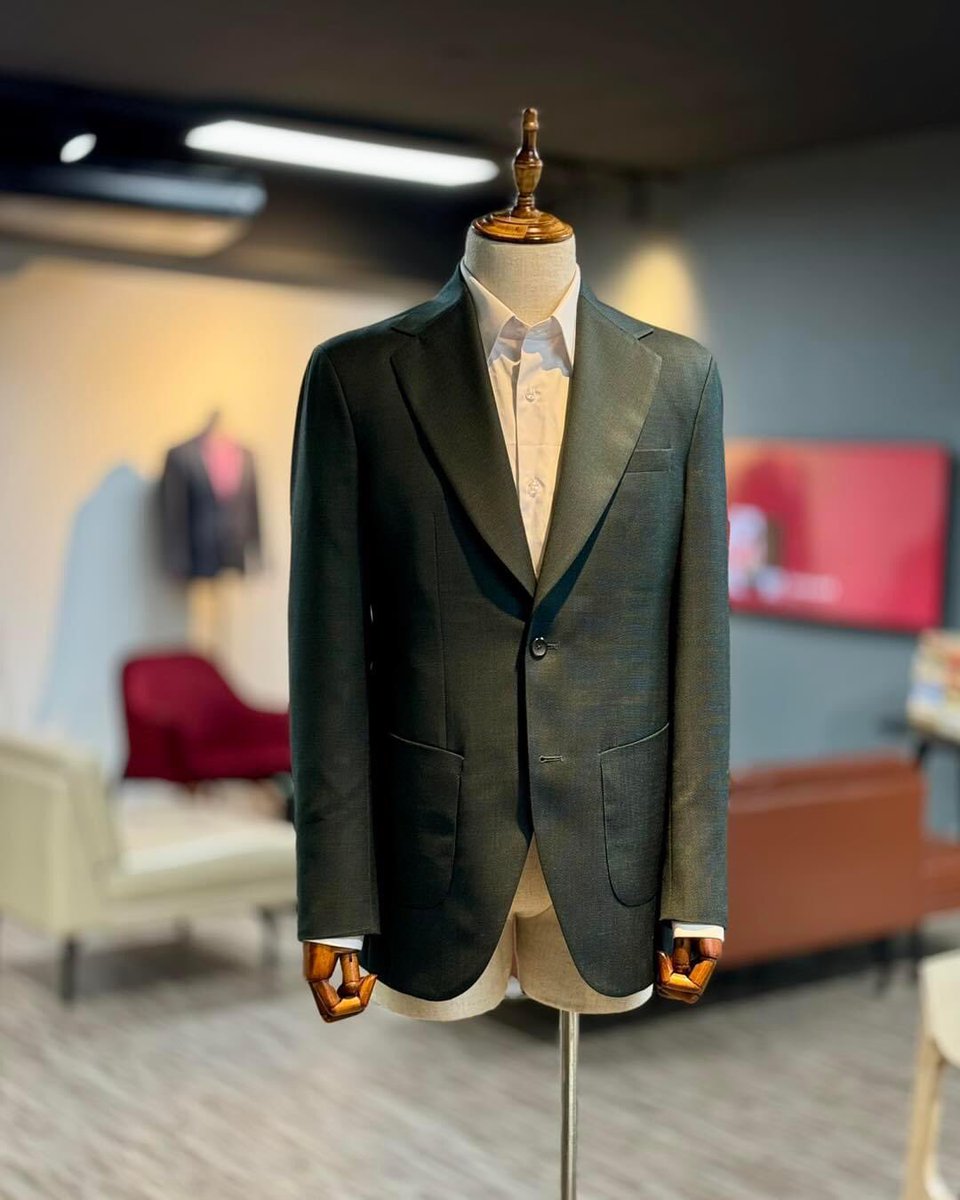 Made for you!

#suit #suits #tailor #custommade #shirt #shirts #tailormade #tailormadeclothes #pant #pants #blazer #jacket #bespoketailoring #bespokesuit #homeservice #homeservicetailor #lifestyle #businesslook #formalclothing #tailorfit #customclothing #fabrics #dhaka #gulshan