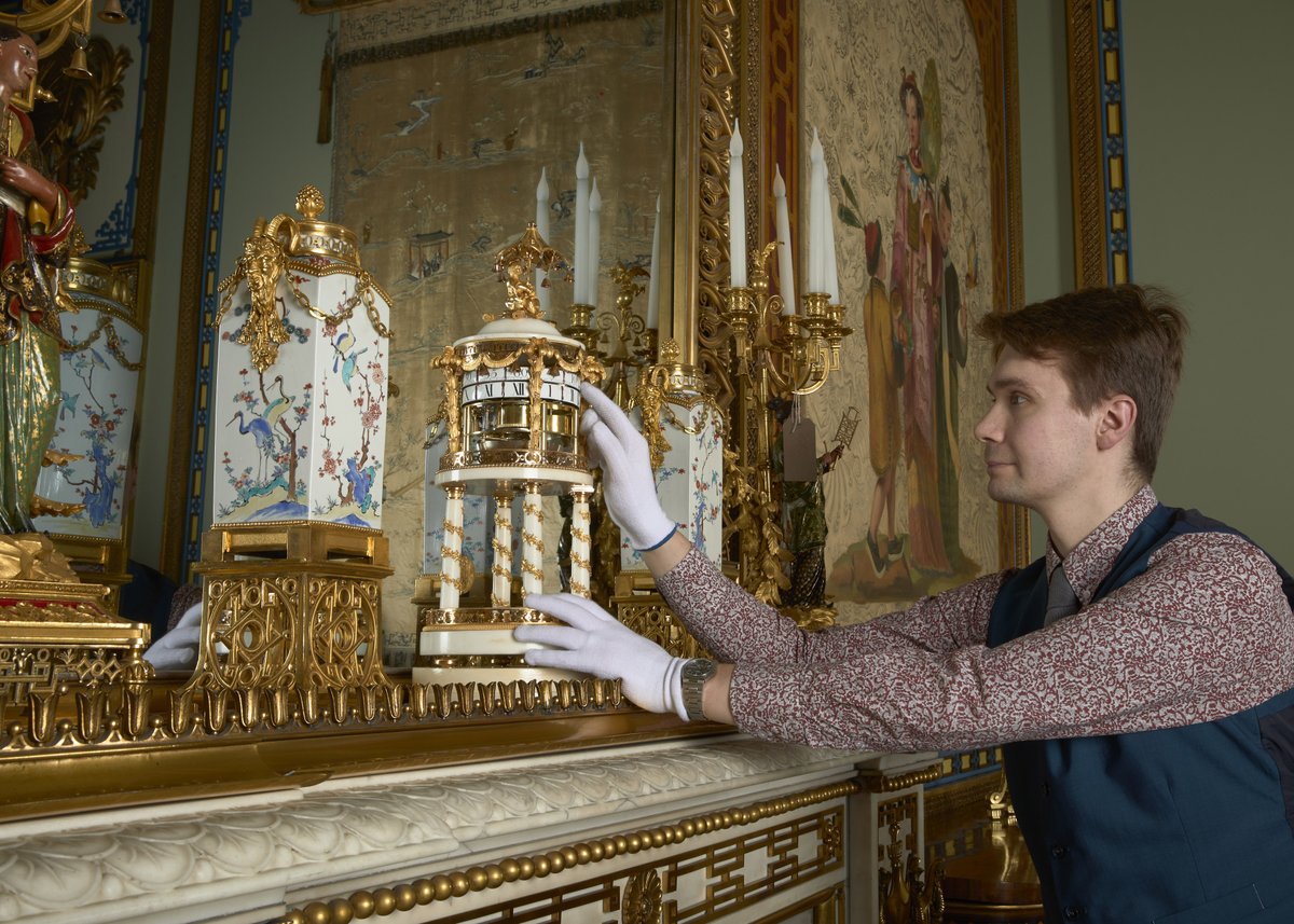 Horologists return clocks from the Royal Collection to the East Wing of Buckingham Palace following Reservicing Works. This weekend, horological conservators will change clocks across the official residences of His Majesty The King as #BritishSummerTime begins.