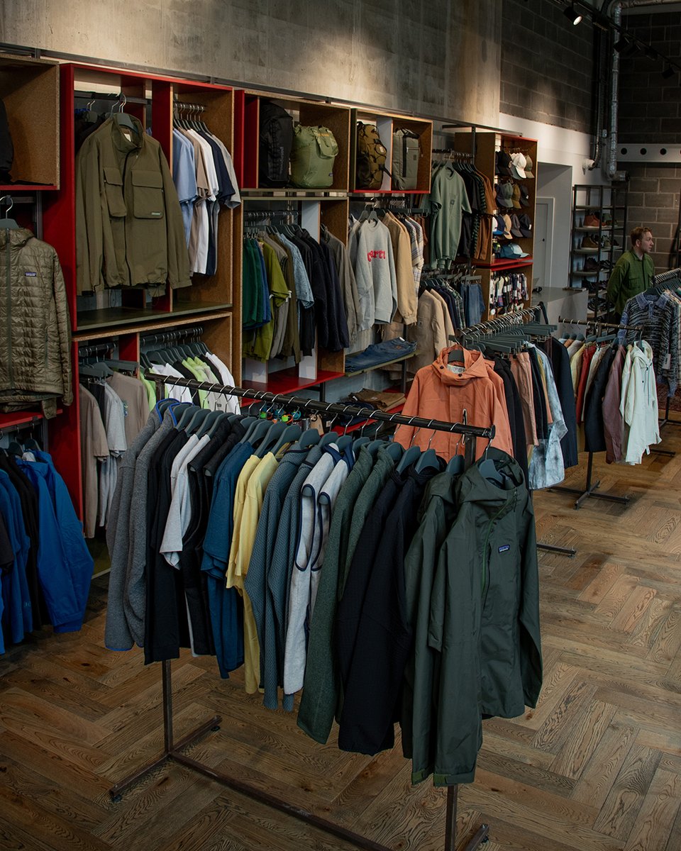 Sheffield, it's time to elevate your style game. Join us this bank holiday weekend at our locale on Pinstone Street. Open until 6 today, immerse yourself in a world of sophisticated menswear staples and high-performance outdoor essentials. #yardsstore #yards #menswear #sheffield