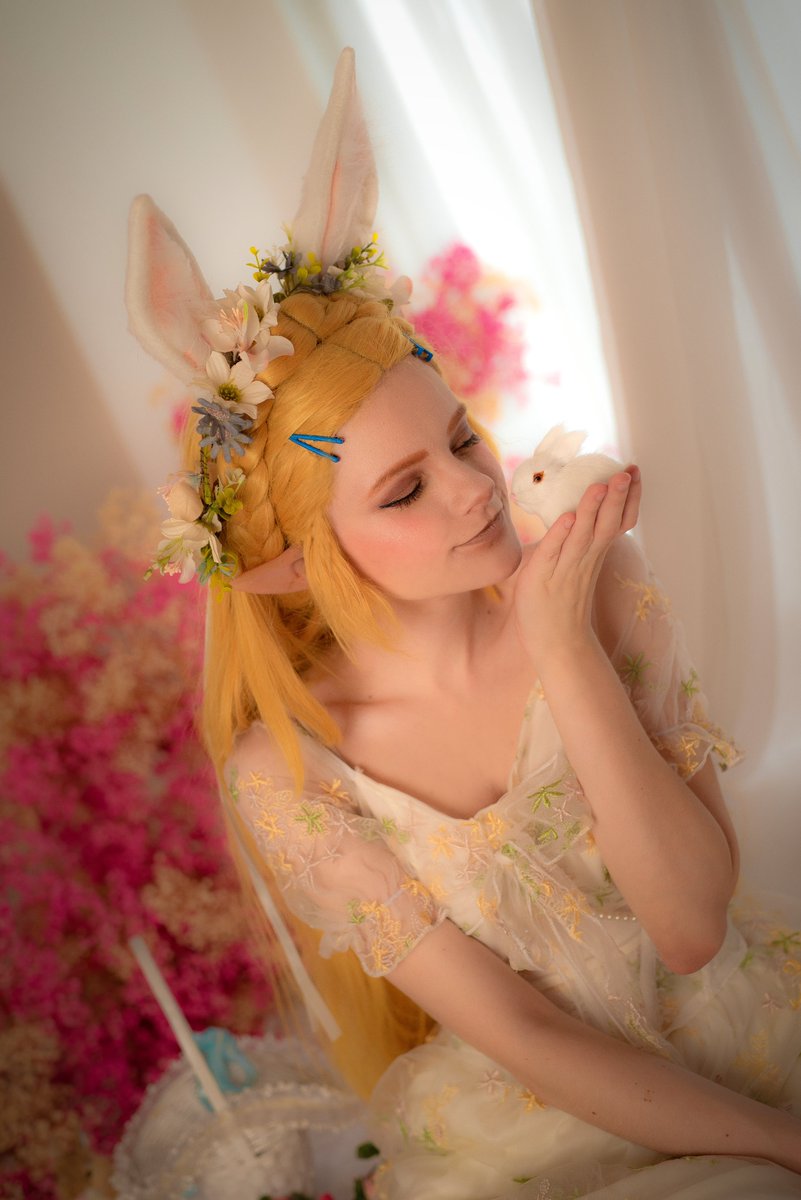 AnitramNoriko's tweet photo. Happy Easter everyone <3
#Zelda #thelegendofzelda #cosplay #botw #tloz #Nintendo #HappyEaster https://t.co/uTtbbAjJhT