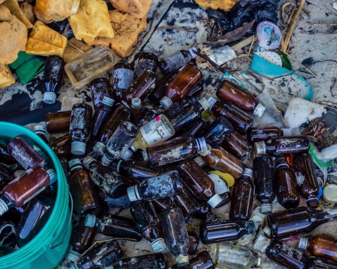 Interested to know about Waste Management in the Pharmaceutical Sector in the @jumuiya ⁉️ 📗more about the study by on Pharmaceutical Waste Management & Consumer Protection in the #EAC Partner States 👉🏽 eacgermany.org/news/the-study… Photo Credits: Muvunyi Ernest #ZeroWasteDay