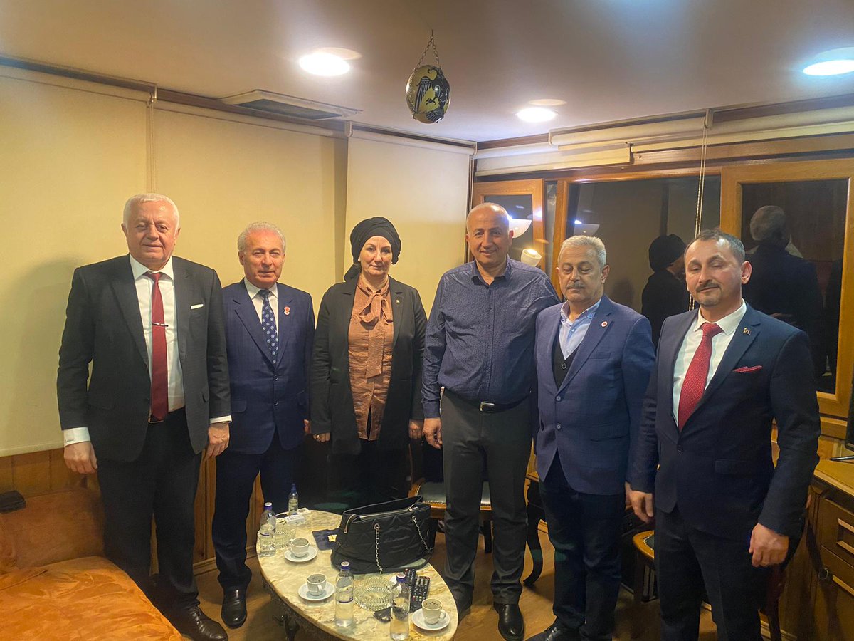 Kartal İlçe Başkanlığı (@kartal_ilce) on Twitter photo Tuğra Partisi olarak iftar programında bir araya geldik Sayın Genel Başkanımız
<a href="/CelikIlkozen/">Hatice ÇELİK İLKÖZEN</a>
Başkanımızın ve Sayın Genel Başkan Yardımcımız
<a href="/DnzOzcn19/">Deniz Özcan</a>
İstanbul il başkanı Hacı Ali Tufan
ve diğer katılım sağlayan bütün Parti üyelerimize bu güzel gece için teşekkür ederim Tuğra Partisi olarak iftar programında bir araya geldik Sayın Genel Başkanımız
<a href="/CelikIlkozen/">Hatice ÇELİK İLKÖZEN</a>
Başkanımızın ve Sayın Genel Başkan Yardımcımız
<a href="/DnzOzcn19/">Deniz Özcan</a>
İstanbul il başkanı Hacı Ali Tufan
ve diğer katılım sağlayan bütün Parti üyelerimize bu güzel gece için teşekkür ederim