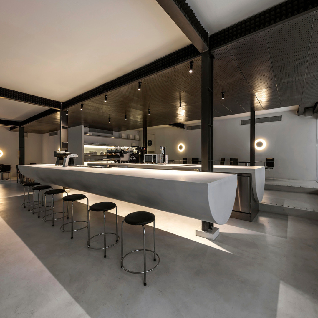 ☕ Bosgaurus Coffee Roasters, the local coffee aficionados, bring specialty coffee from farm to table. 
Discover more: tmtech.vn/products/wall-…

#tmtech #tmtechvietnam #tmtechlighting #indoorlighting #lightingsolution #interiordesign #architectural
