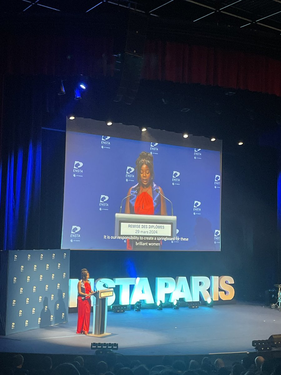 _Leenitaa's tweet photo. Update : Votre go est diplômée en FAIT !! On remercie encore et toujours le Seigneur sans qui tout ça n’aurait pas été possible  🙏🏾 désormais appelez-moi L’INGÉNIEURE 🤣 https://t.co/6AcgRvNqxk