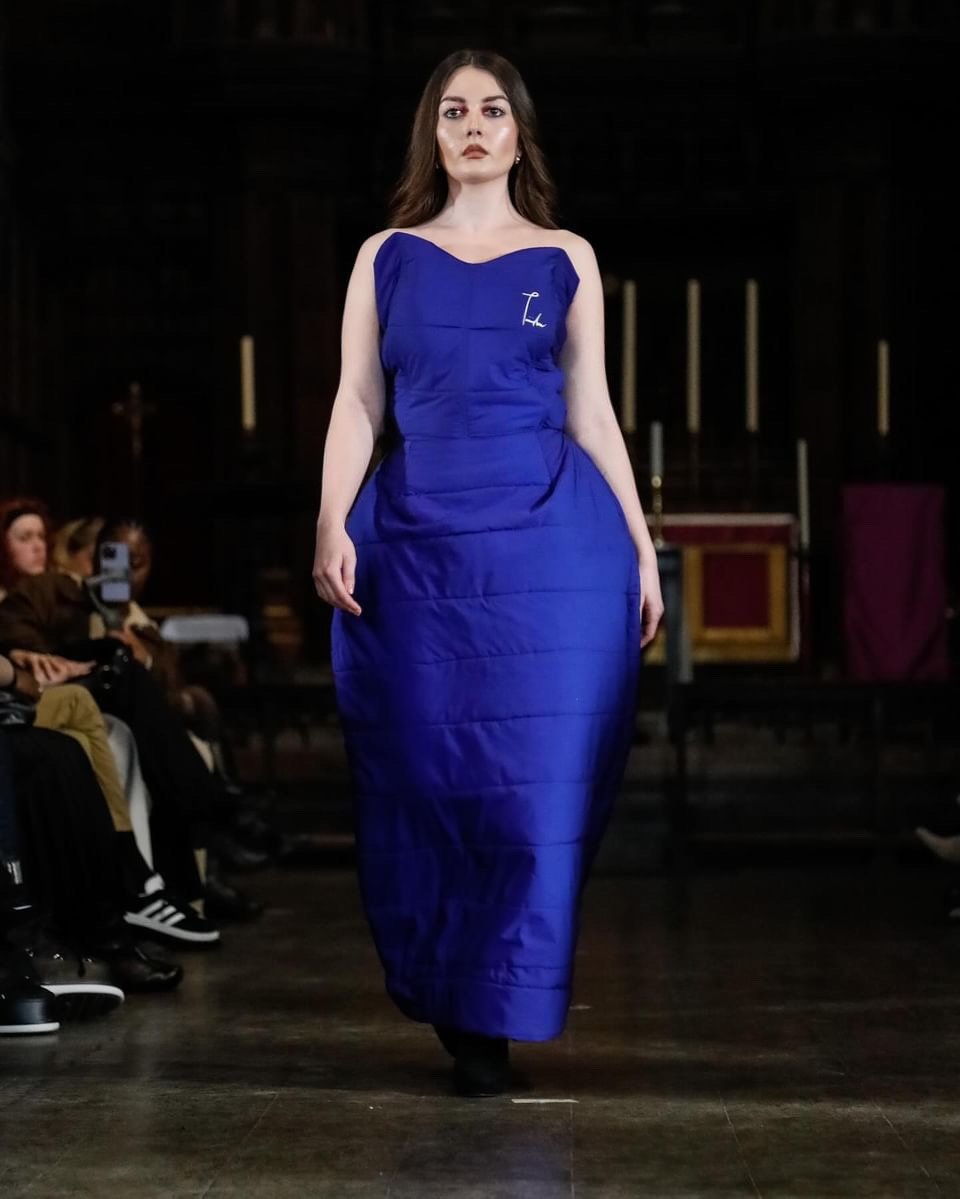 mayatml's tweet photo. It was an honour to walk in London Fashion Week AW24 for three upcoming luxury designers. 🌶️

Read this piece I wrote on my experience: https://t.co/poTN9kaTOg

#londonfashionweek #LFW24 #WritingCommunity #model https://t.co/JCvKNl9Db9